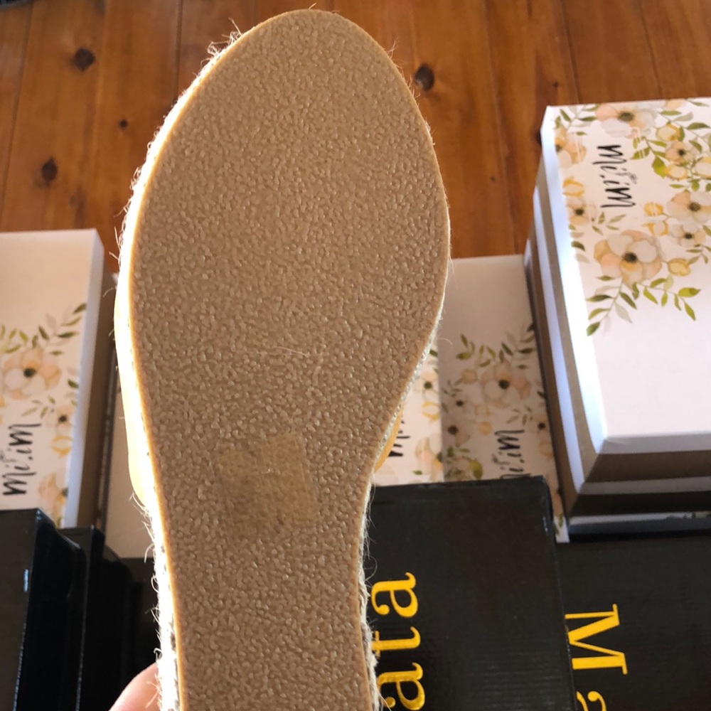 New Avery Tan wedge - Picture 4 of 4